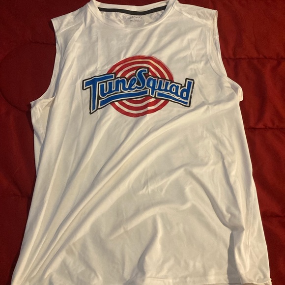 Wile E Coyote Space Jam Basketball Uniform - Picture 2 of 6